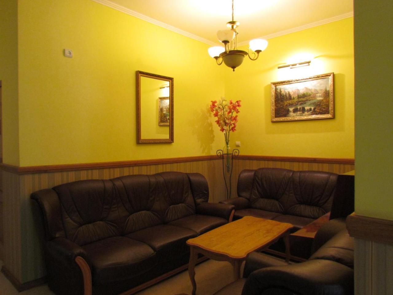 Lemon Hotel Drogobych Exterior photo